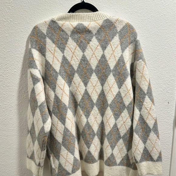NWT. Zara Argyle Sweater/ Cardigan. - Picture 3 of 7